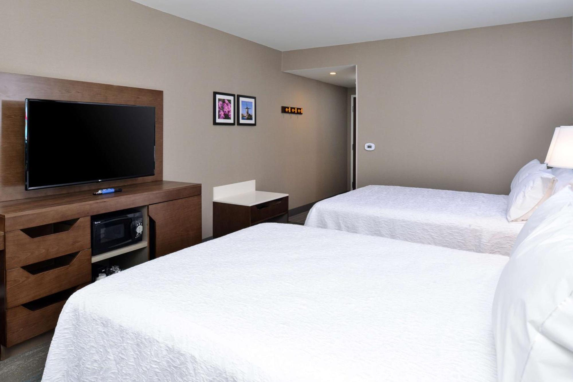Hampton Inn & Suites Adrian, Mi Екстериор снимка